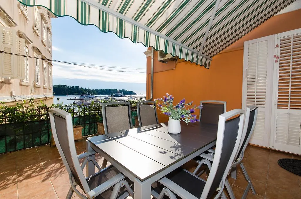 Apartment Noemi Rovinj 0*,