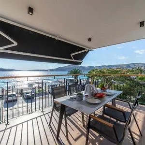Luxury Vagabundo 2 Free Parking Apartment Trogir