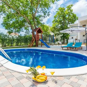 Marina Apartment Bibinje