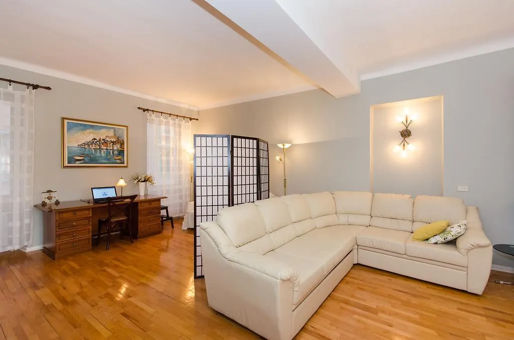 Apartment Noemi Rovinj 0*,